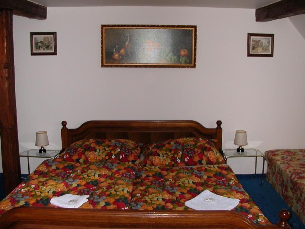 Capkuv Statek Otel Hořičky Dış mekan fotoğraf
